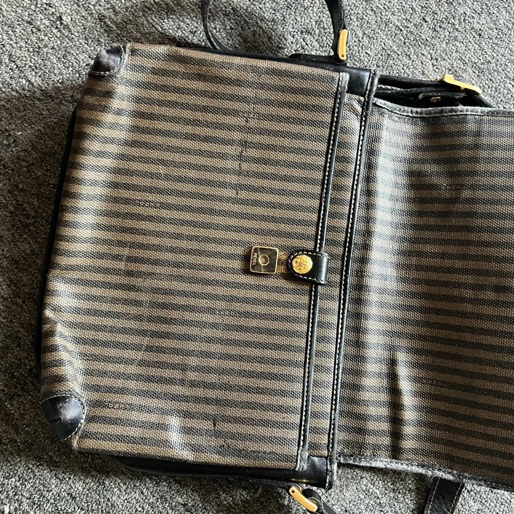 Vintage Fendi Pequin Crossbody Bag Purse - Picture 4 of 16